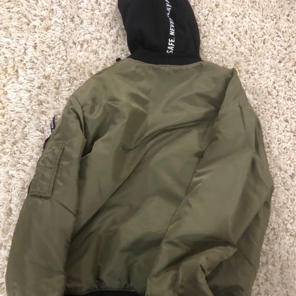 H&M Jacket - Picture 4 of 7